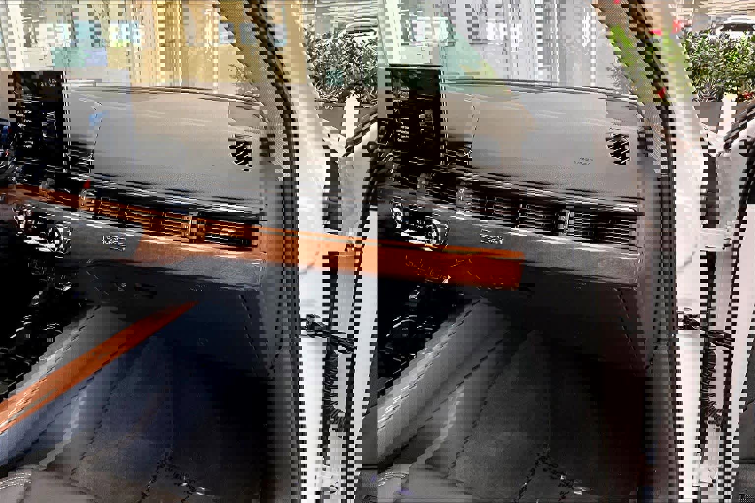 Used 2023 Audi A4 2.0T Premium w/ Convenience Package image 19