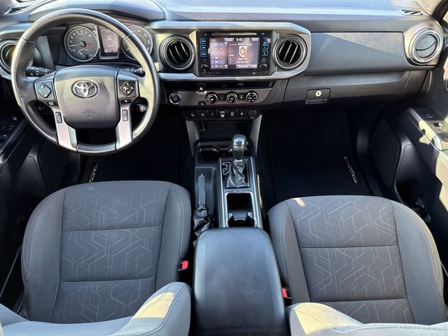 Used 2018 Toyota Tacoma TRD Sport w/ Technology Package image 11