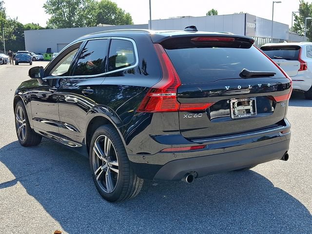 Used 2018 Volvo XC60 T5 Momentum w/ Vision Package AWD/4WD image 4
