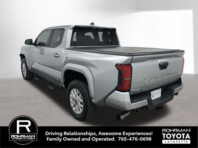 Used 2025 Toyota Tacoma SR5 AWD/4WD image 5