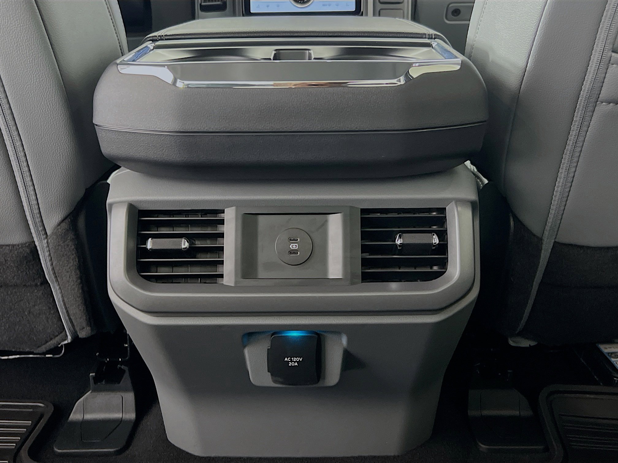 Used 2025 Ford F150 Lightning Flash image 26