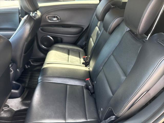 Used 2020 Honda HR-V Touring image 24