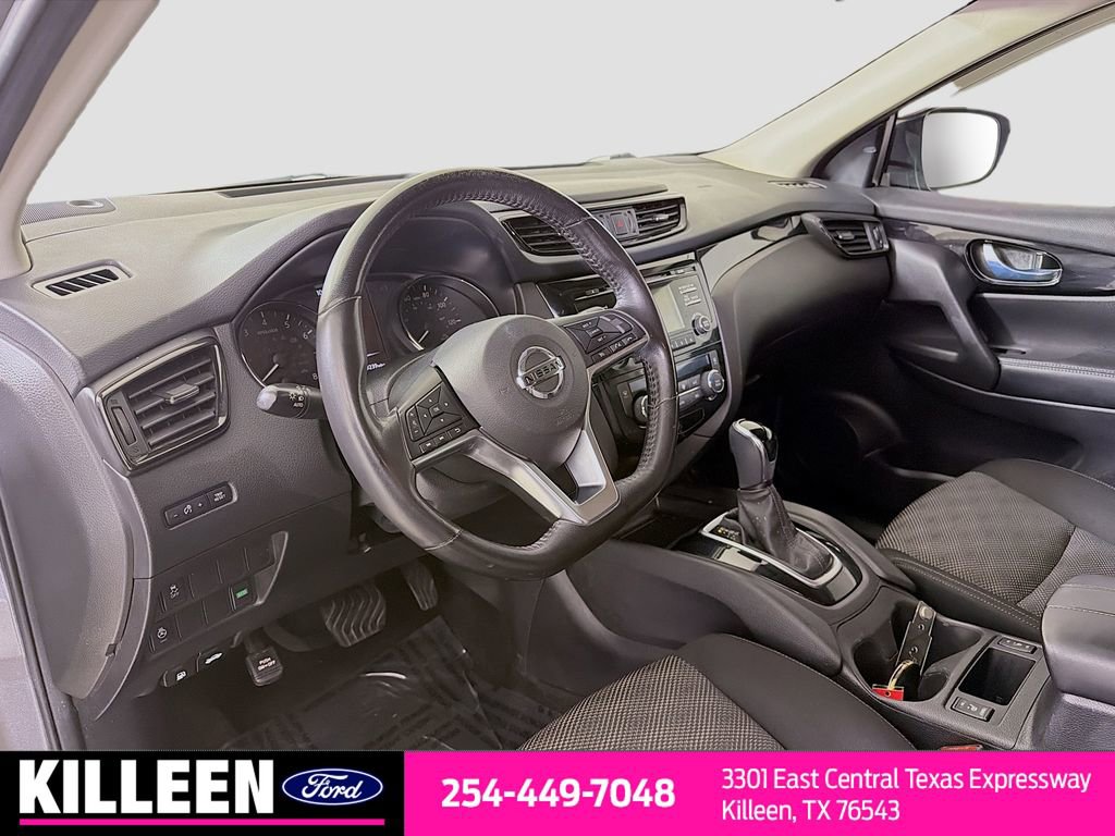 Used 2018 Nissan Rogue Sport SV w/ SV All-Weather Package image 10