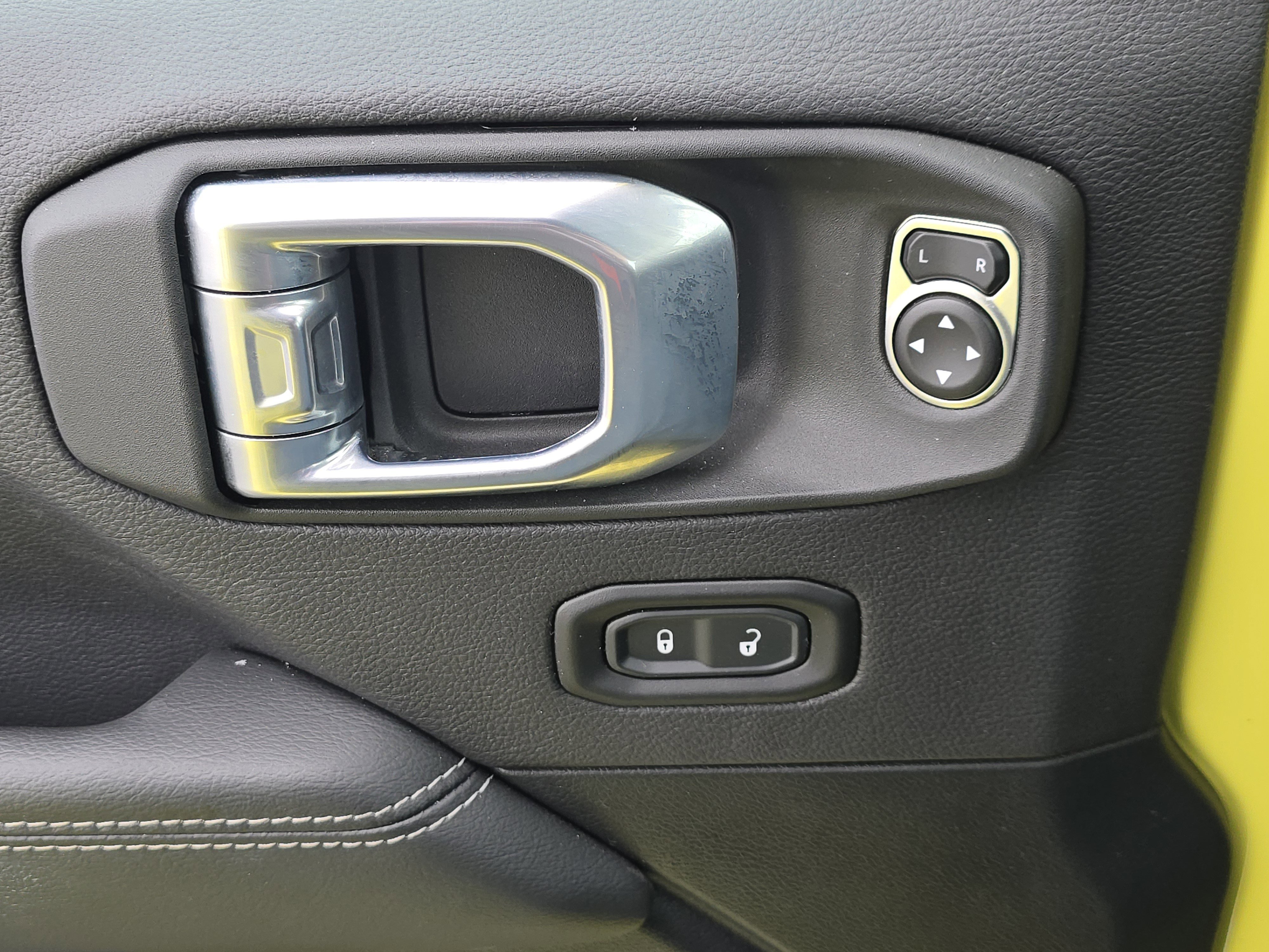 Used 2023 Jeep Wrangler Sahara w/ Cold Weather Group image 26