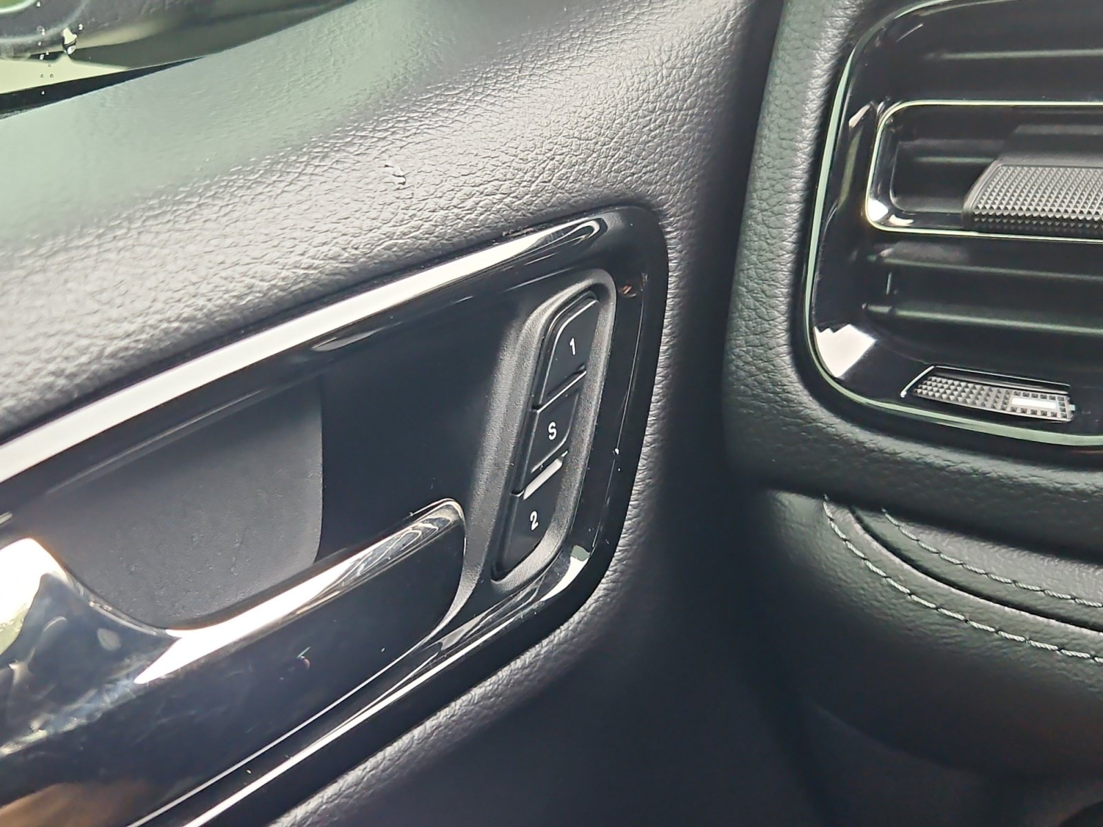 Used 2021 Dodge Durango GT AWD/4WD image 17