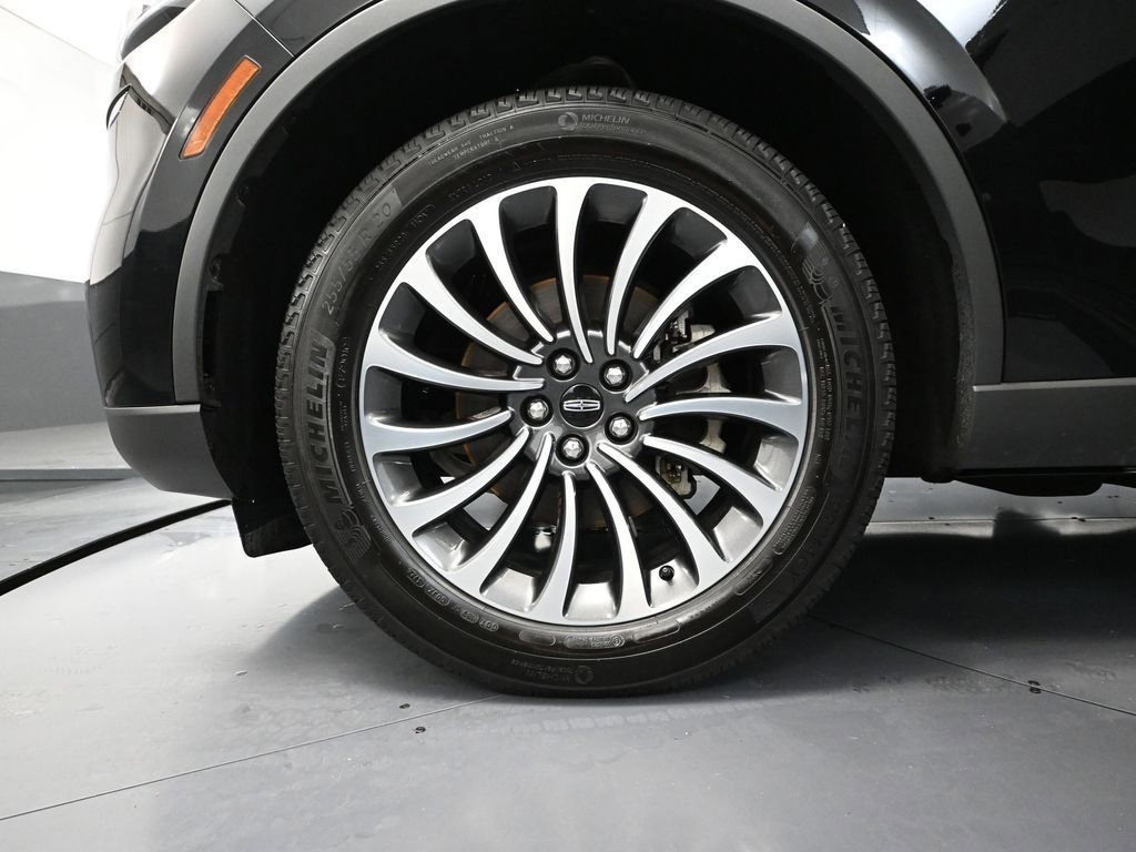 Used 2023 Lincoln Aviator Reserve w/ Class IV Trailer Tow Package image 17