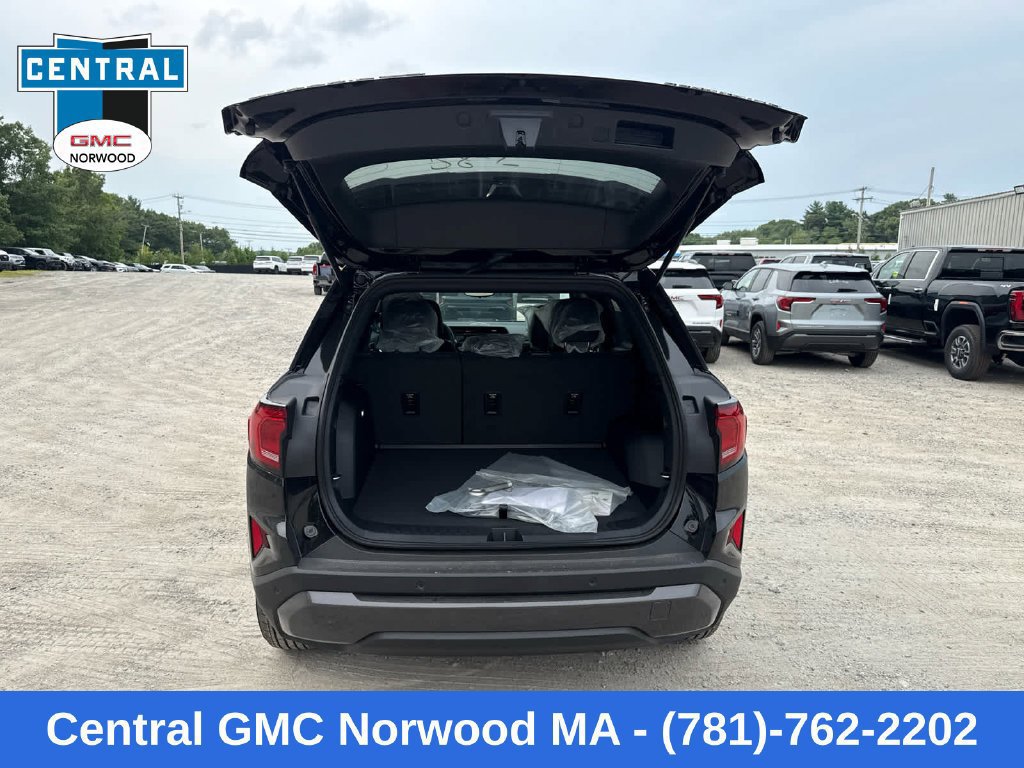 New 2027 GMC Terrain Elevation w/ Technology Package II AWD/4WD image 11