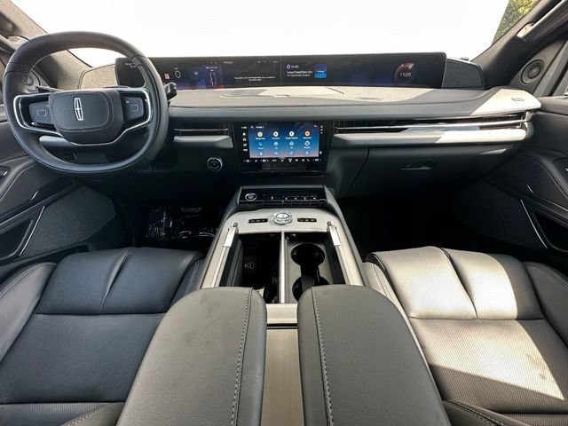 New 2027 Lincoln Navigator Reserve w/ Jet Appearance Package AWD/4WD image 22