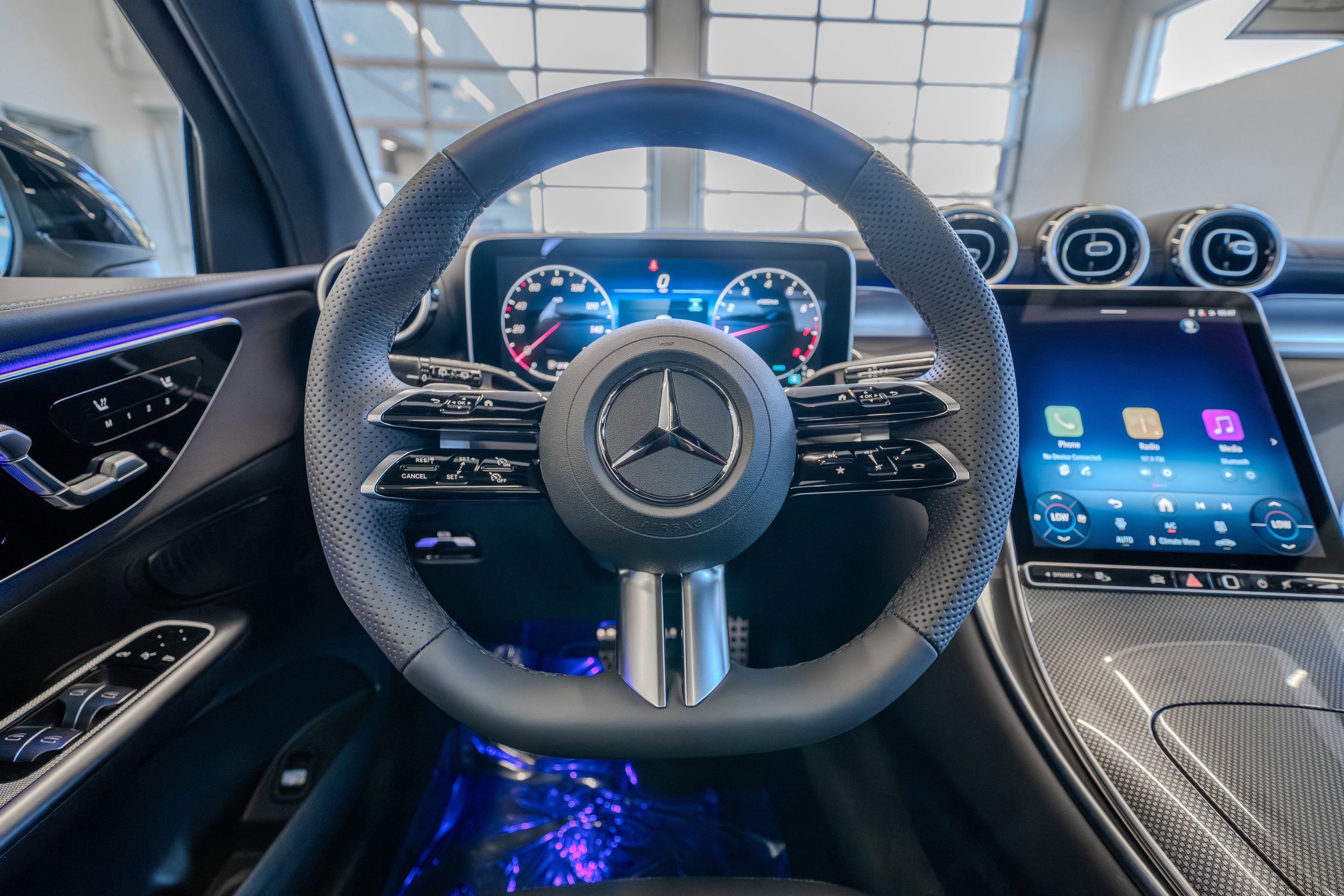 New 2026 Mercedes-Benz GLC 300 4MATIC image 9