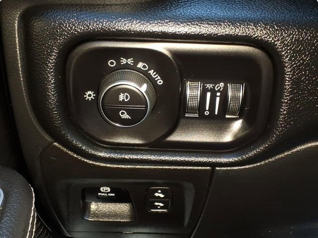 Used 2022 RAM 1500 Laramie AWD/4WD image 15