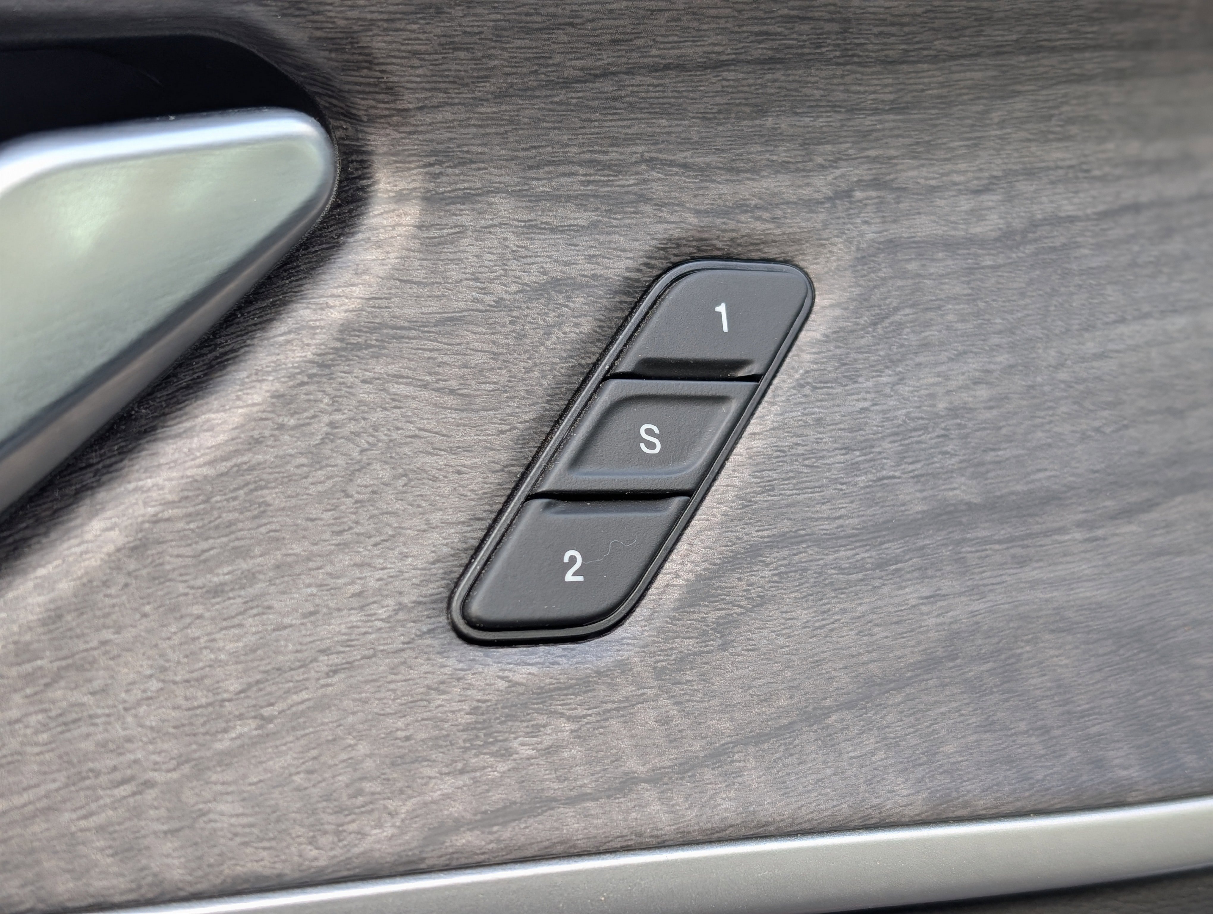 Used 2021 Jeep Grand Cherokee L Limited image 35