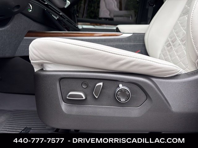 Certified 2025 Cadillac Escalade Sport Platinum w/ LPO, ONYX Package AWD/4WD image 33