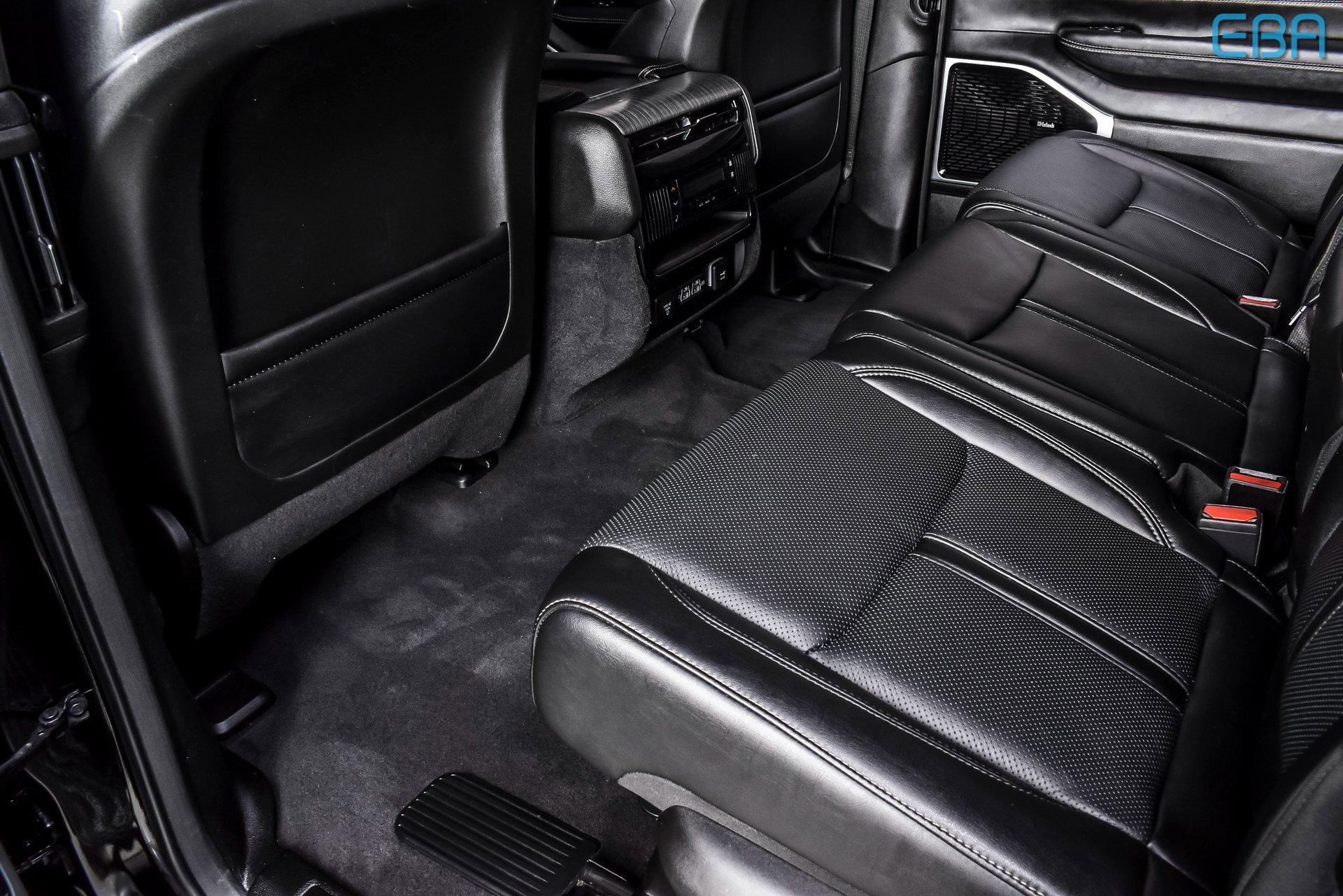 Used 2023 Jeep Wagoneer L Series III w/ Premium Group I image 20