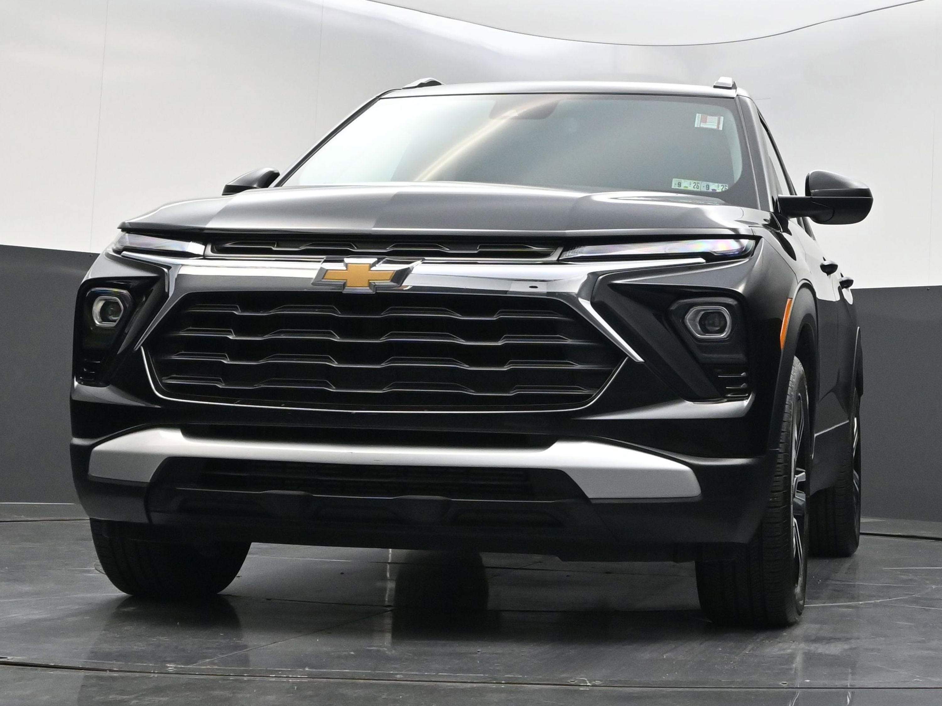 Certified 2025 Chevrolet TrailBlazer LT w/ Convenience Package FWD image 39
