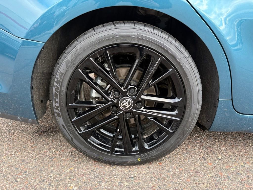 Certified 2025 Toyota Camry SE image 11