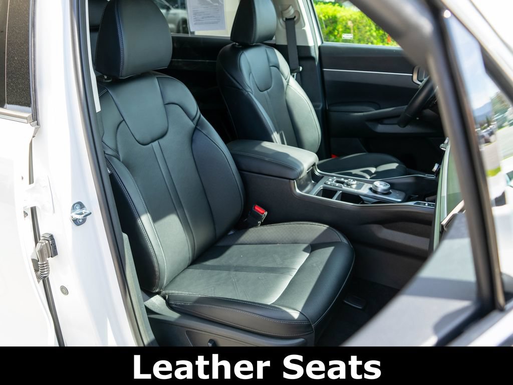 Certified 2026 Kia Sorento EX AWD/4WD image 9