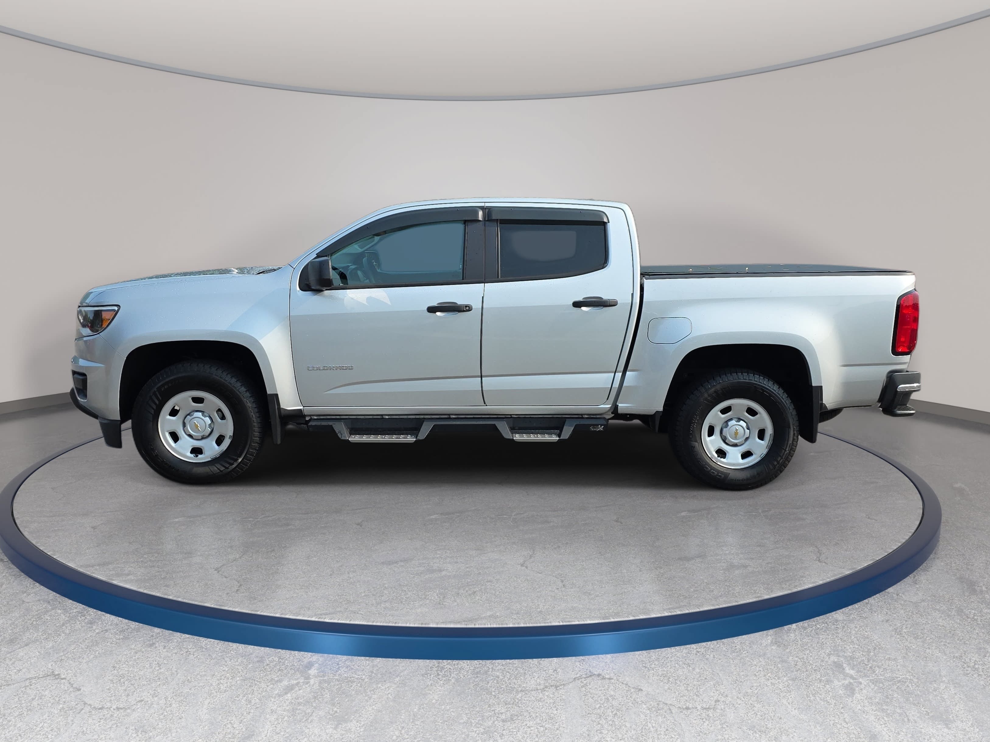 Used 2020 Chevrolet Colorado W/T w/ WT Convenience Package AWD/4WD image 8