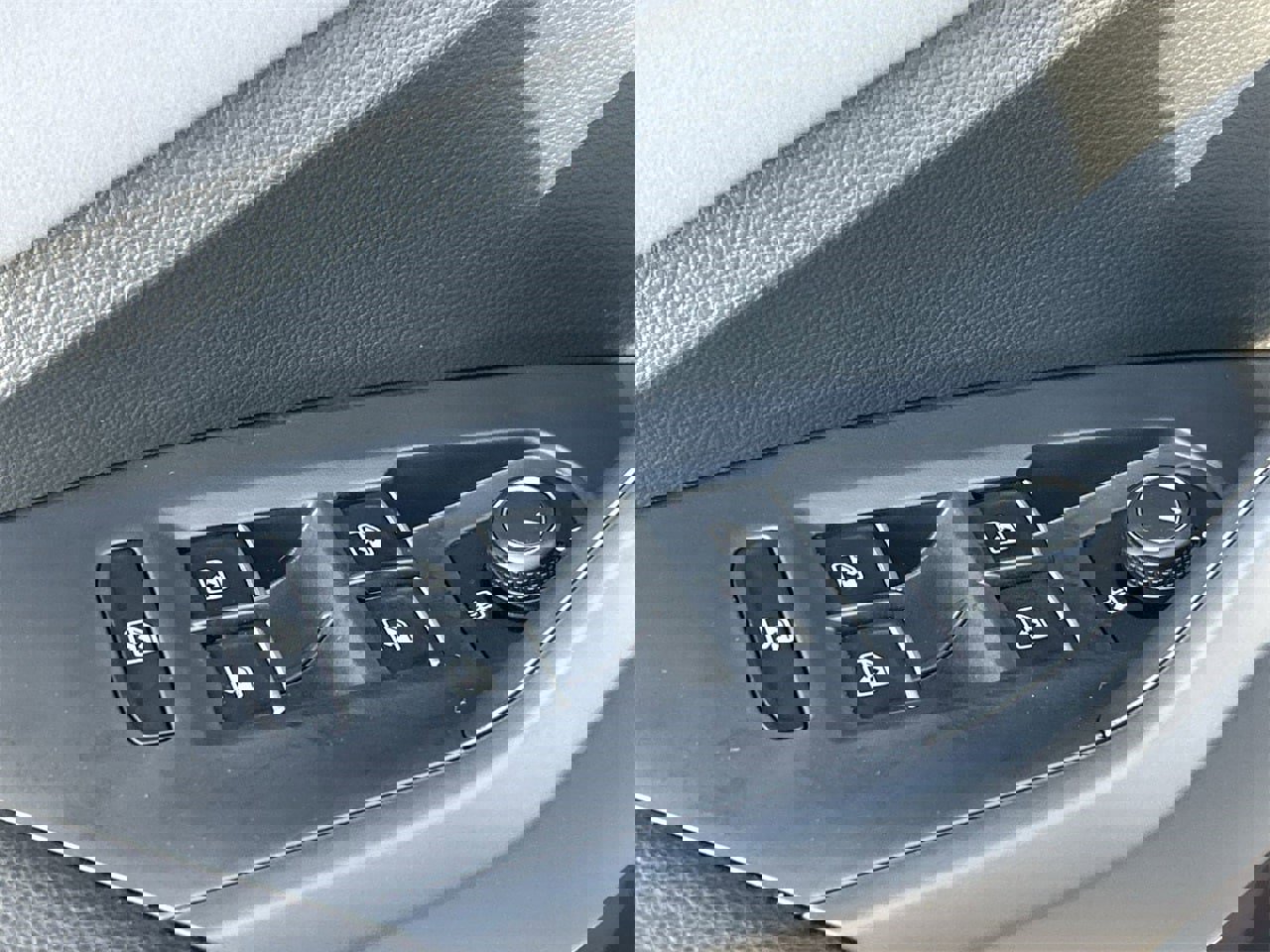 New 2026 Volkswagen Jetta SE image 17