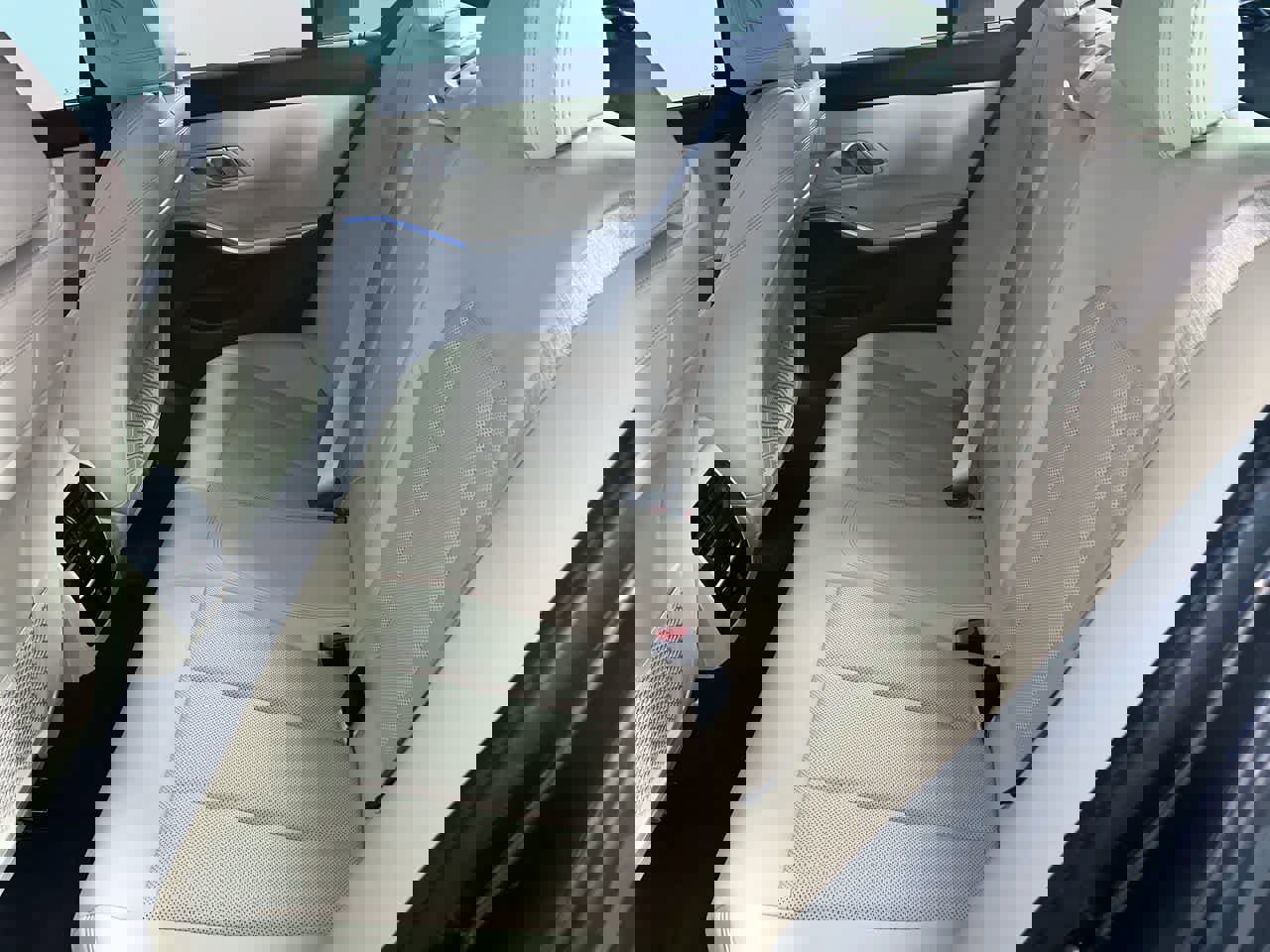 Used 2022 BMW 330i xDrive Sedan w/ Driving Assistance Package image 28