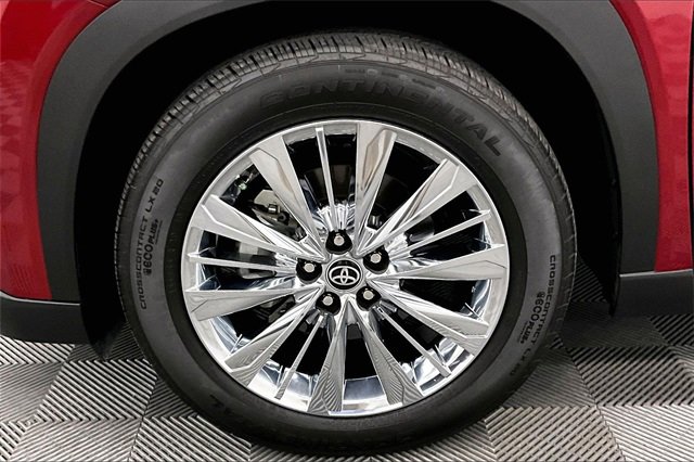 Used 2024 Toyota Grand Highlander Platinum image 9