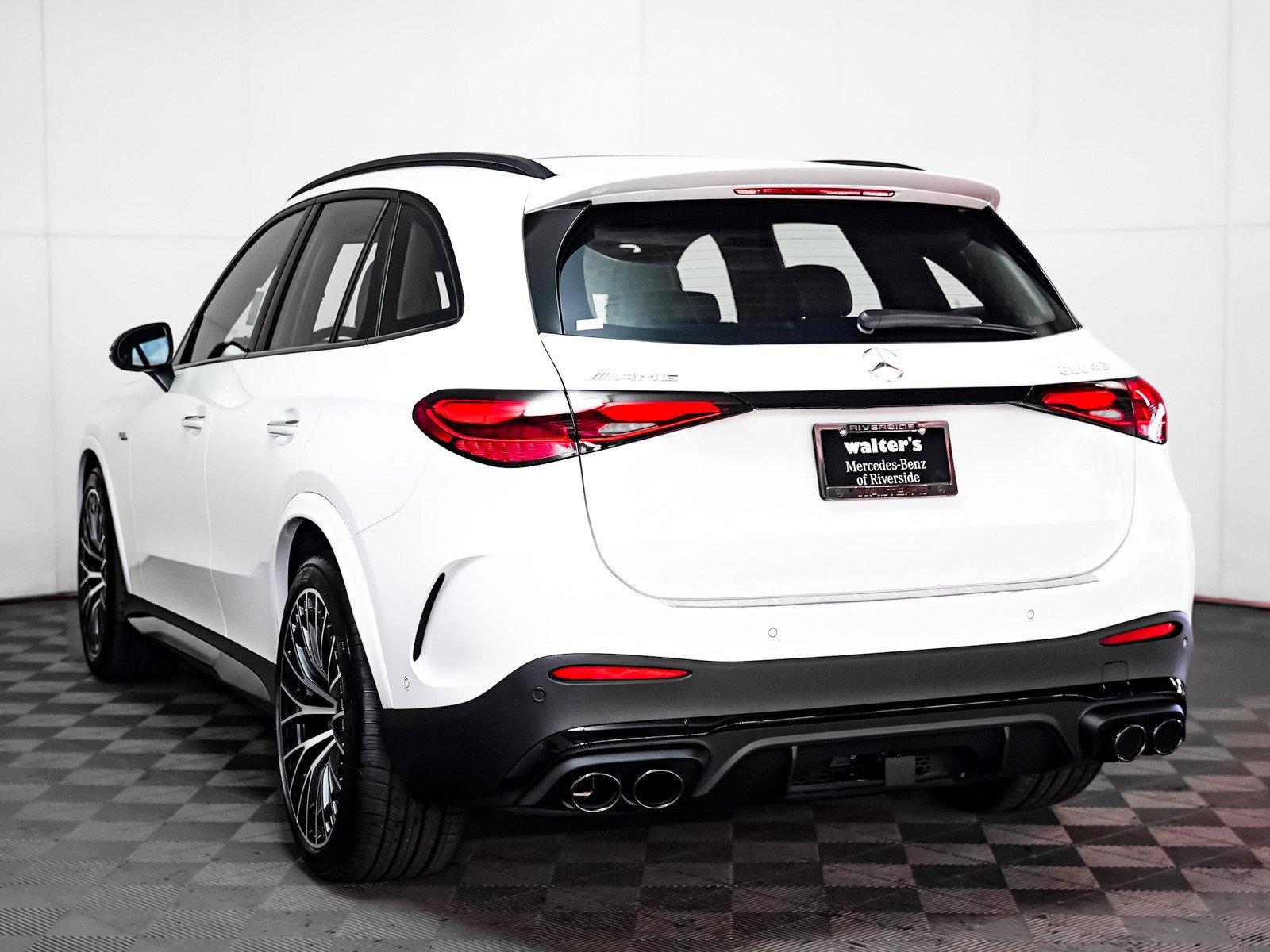 New 2026 Mercedes-Benz GLC 43 AMG 4MATIC image 2