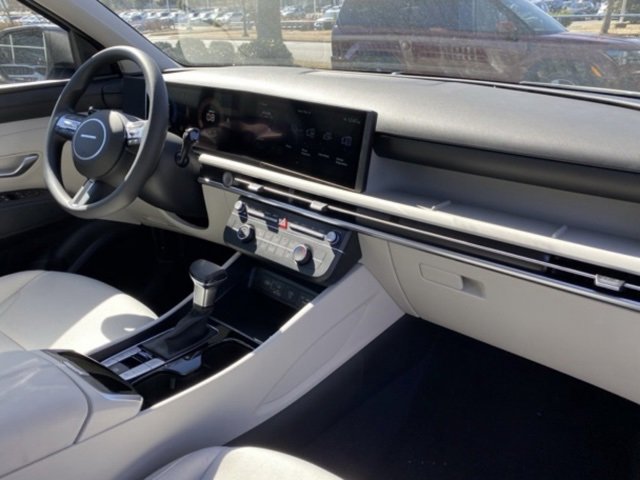 New 2025 Hyundai Tucson SE image 35