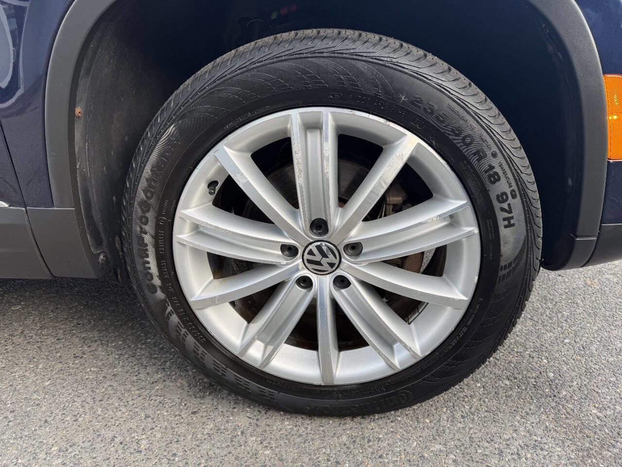 Used 2015 Volkswagen Tiguan SEL image 14