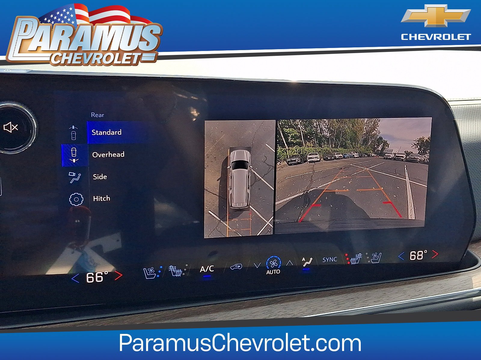 New 2026 Chevrolet Suburban High Country AWD/4WD image 14