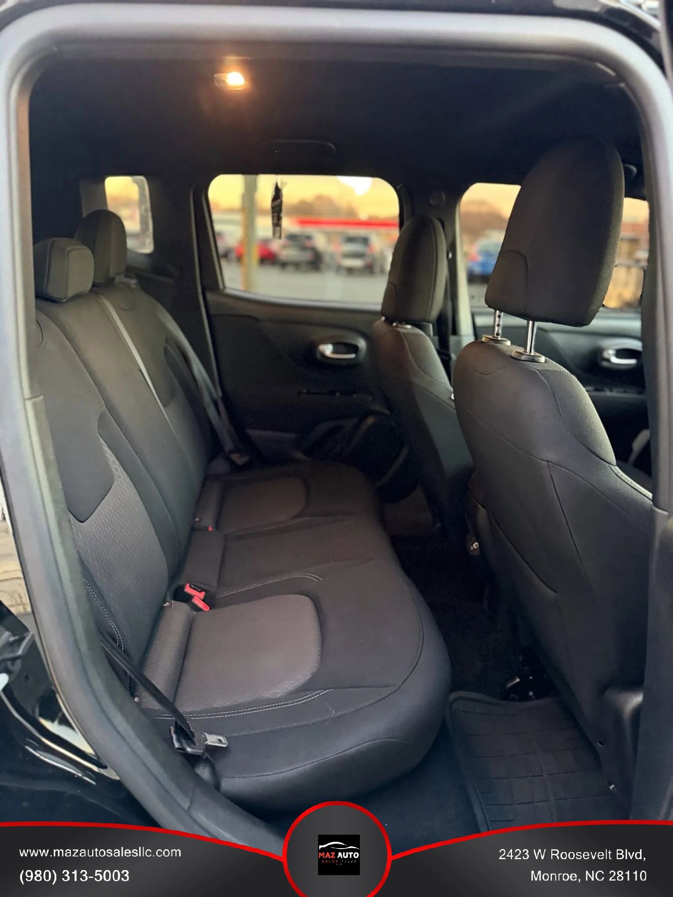 Used 2021 Jeep Renegade Latitude image 16
