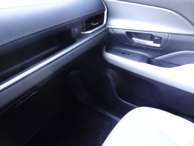 Certified 2024 Toyota Grand Highlander AWD image 37