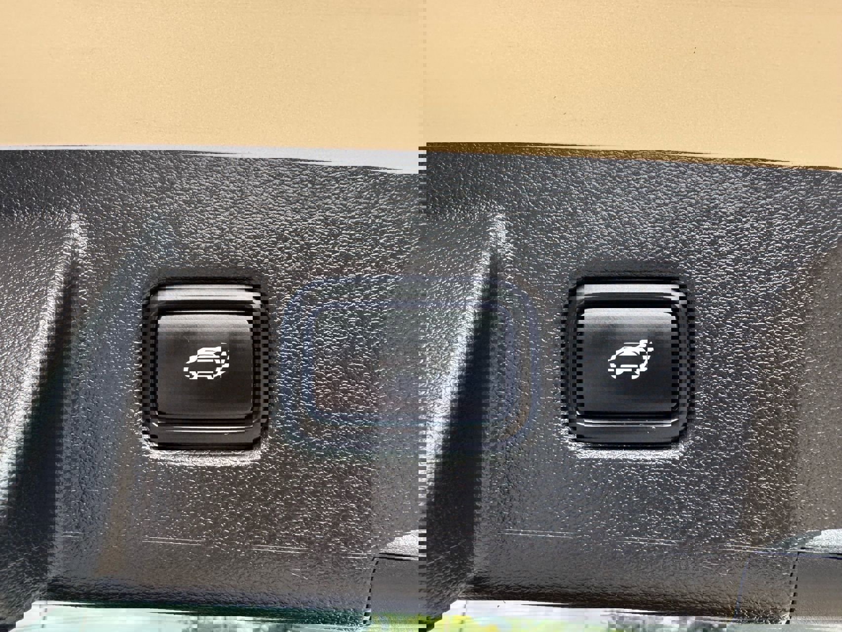 Used 2021 Kia Telluride EX w/ EX Premium Package image 16