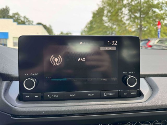 Used 2023 Honda Accord EX image 31