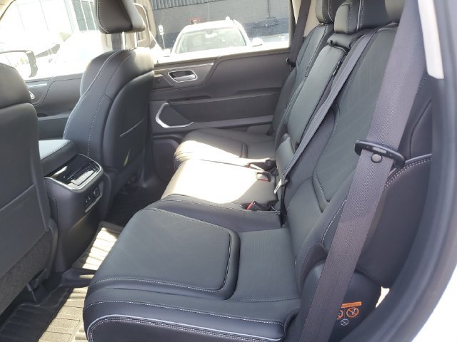 Certified 2026 INFINITI QX80 Luxe w/ Cargo Package AWD/4WD image 12