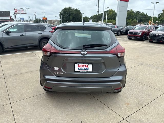 Used 2025 Nissan Kicks Play S FWD image 6