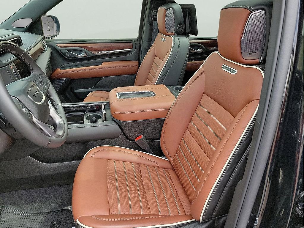 Used 2023 GMC Yukon Denali Ultimate AWD/4WD image 14