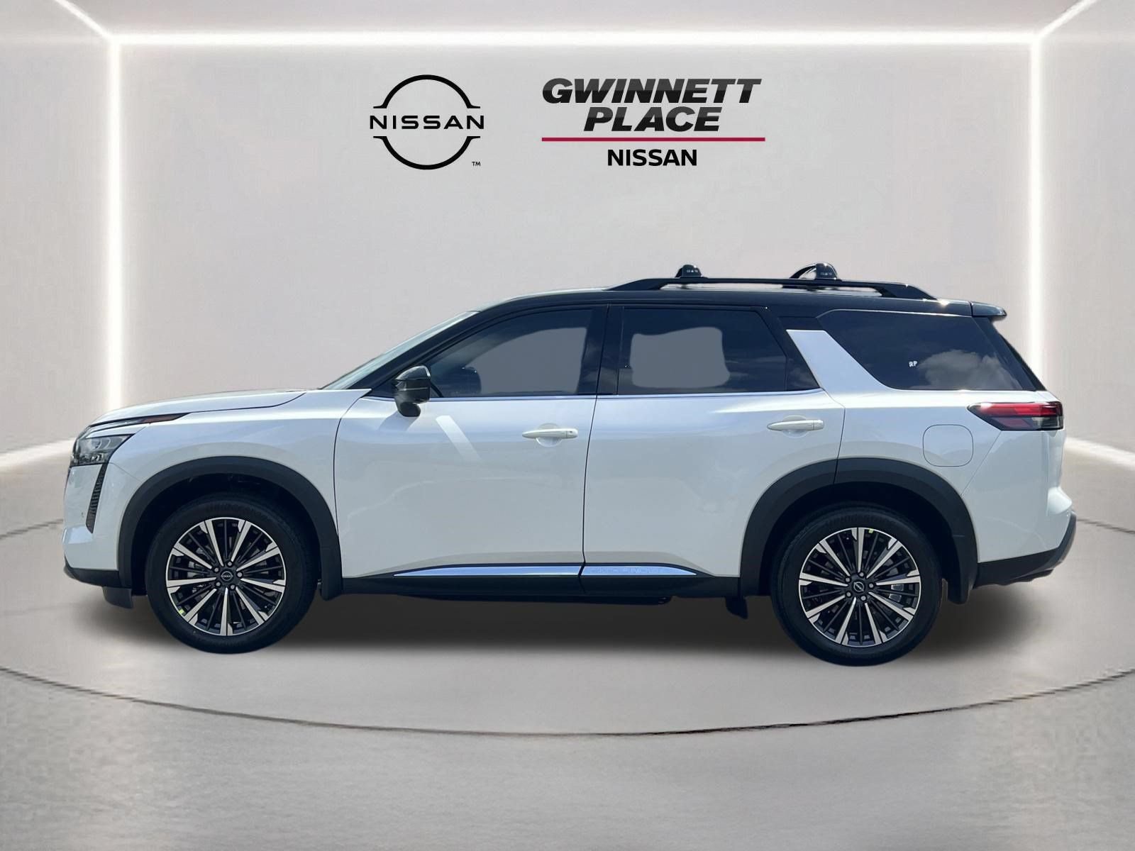 New 2026 Nissan Pathfinder Platinum FWD image 25