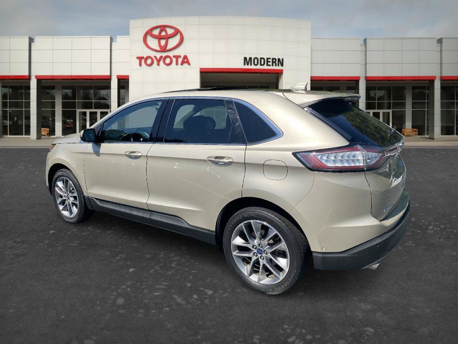 Used 2018 Ford Edge Titanium w/ Equipment Group 302A AWD/4WD image 14