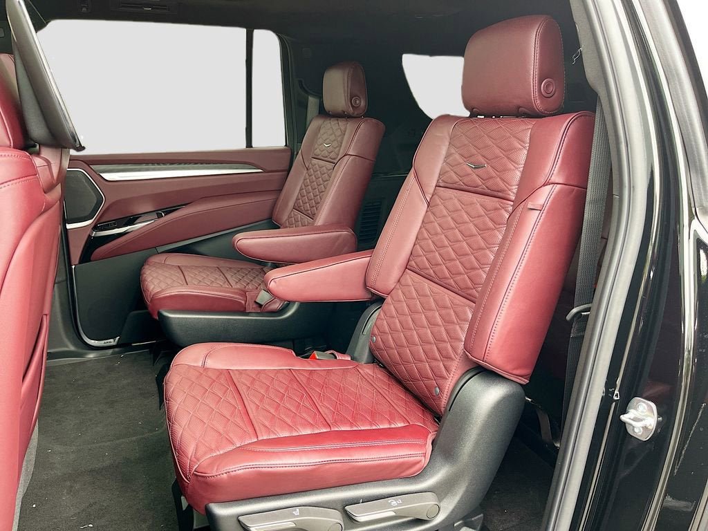New 2026 Cadillac Escalade ESV Sport AWD/4WD image 30