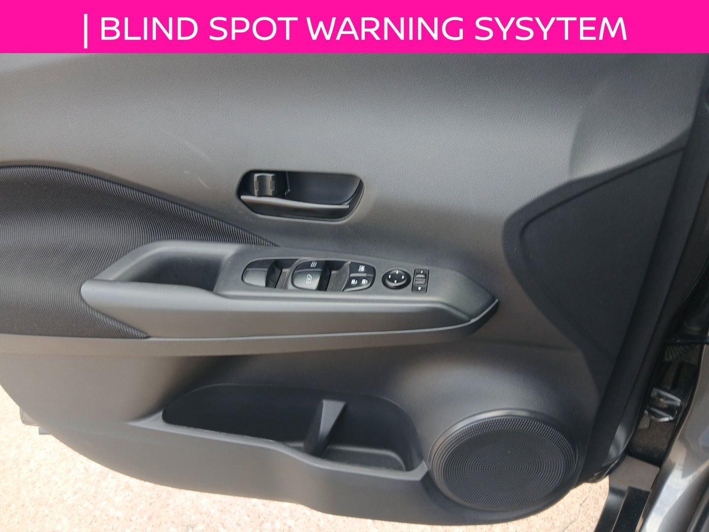 Used 2023 Nissan Kicks S image 11