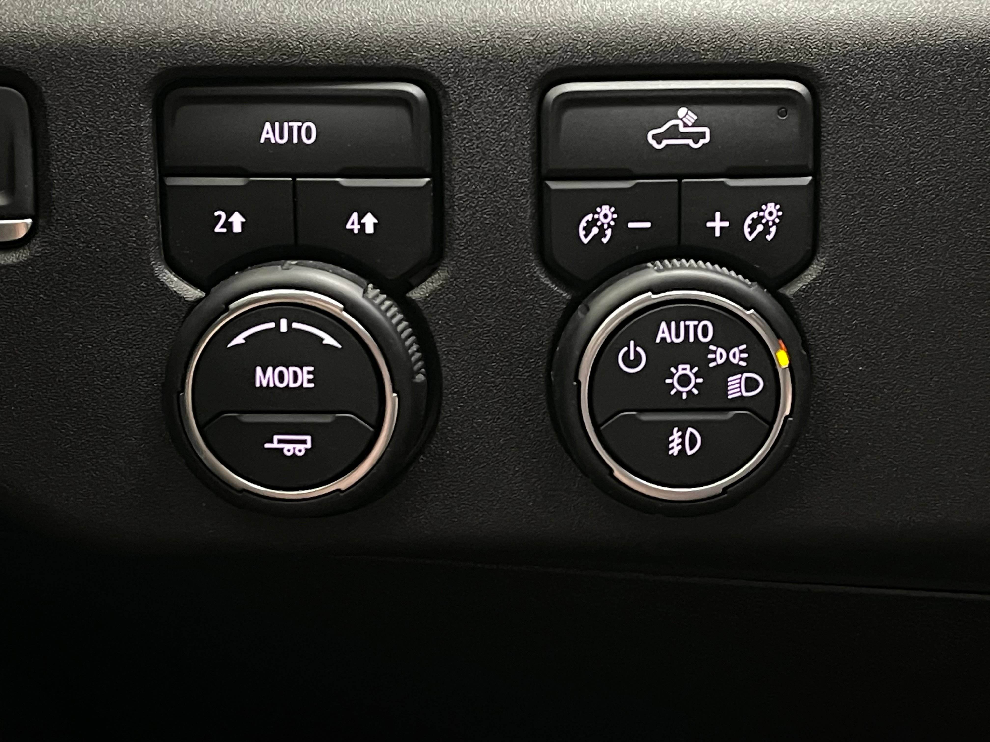 Used 2024 Chevrolet Silverado 1500 RST w/ Redline Edition AWD/4WD image 22