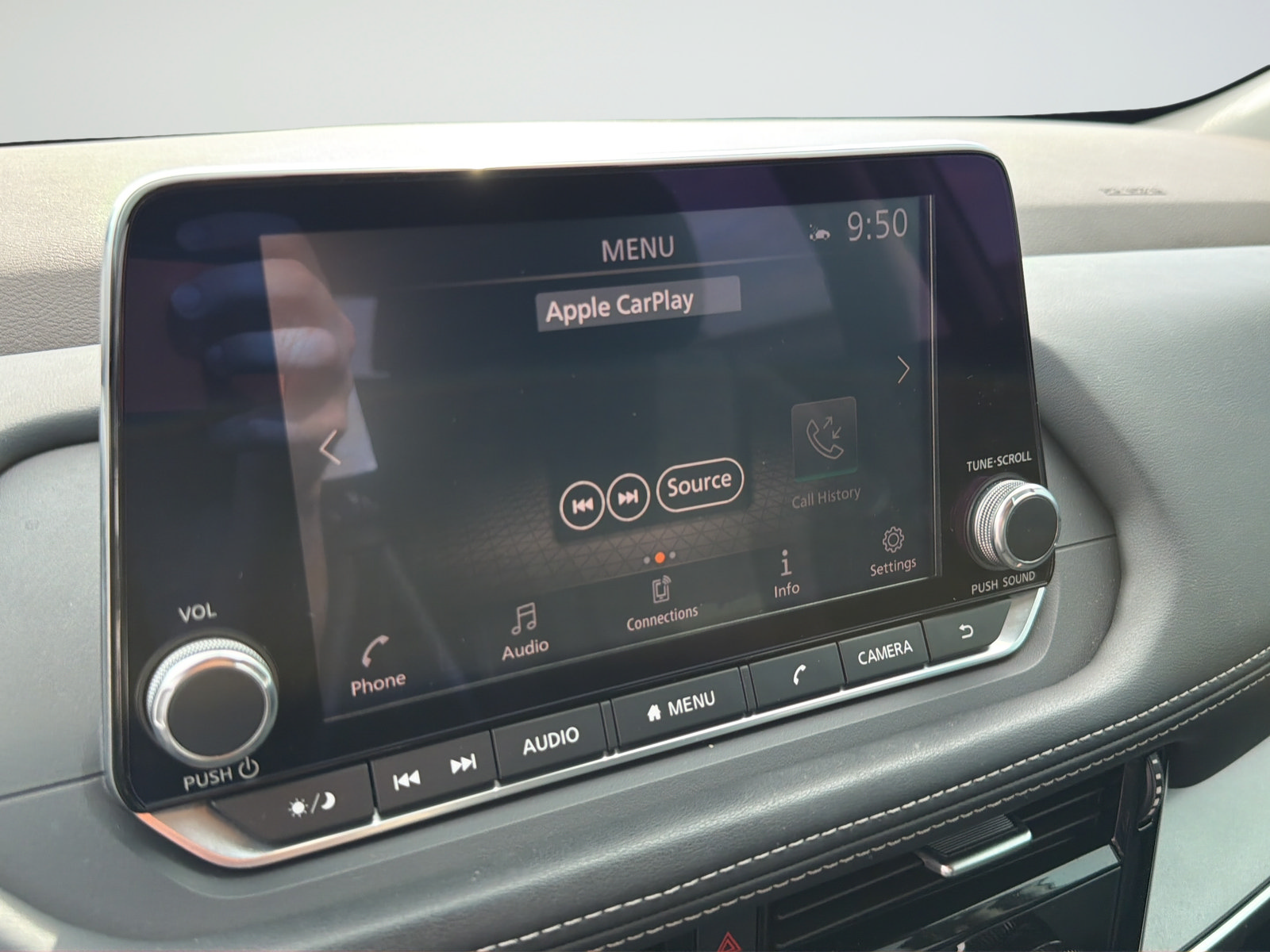 Certified 2021 Nissan Rogue SV FWD image 23