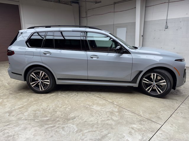 Used 2026 BMW X7 M60i image 6