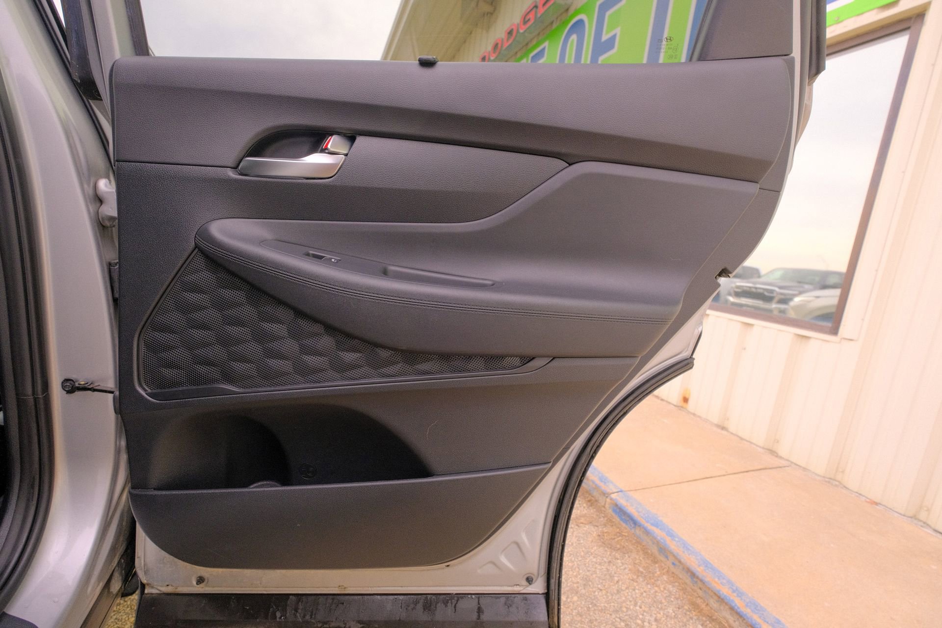 Used 2023 Hyundai Santa Fe SEL Convenience image 18