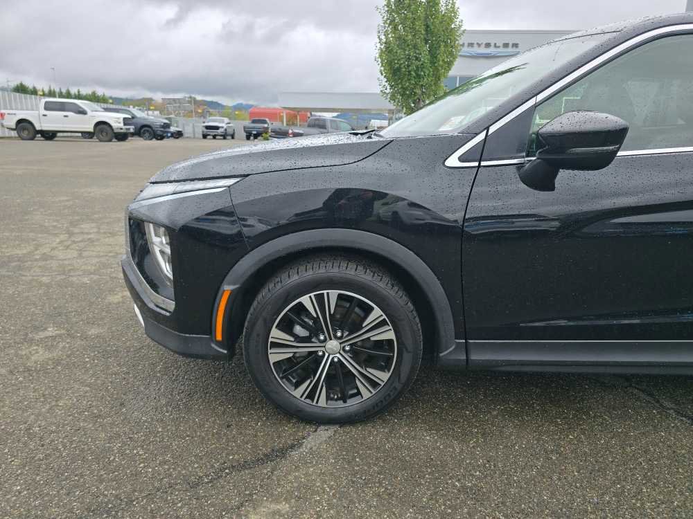 Used 2022 Mitsubishi Eclipse Cross SE image 18