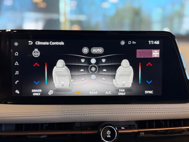 Used 2023 Nissan Ariya AWD image 31