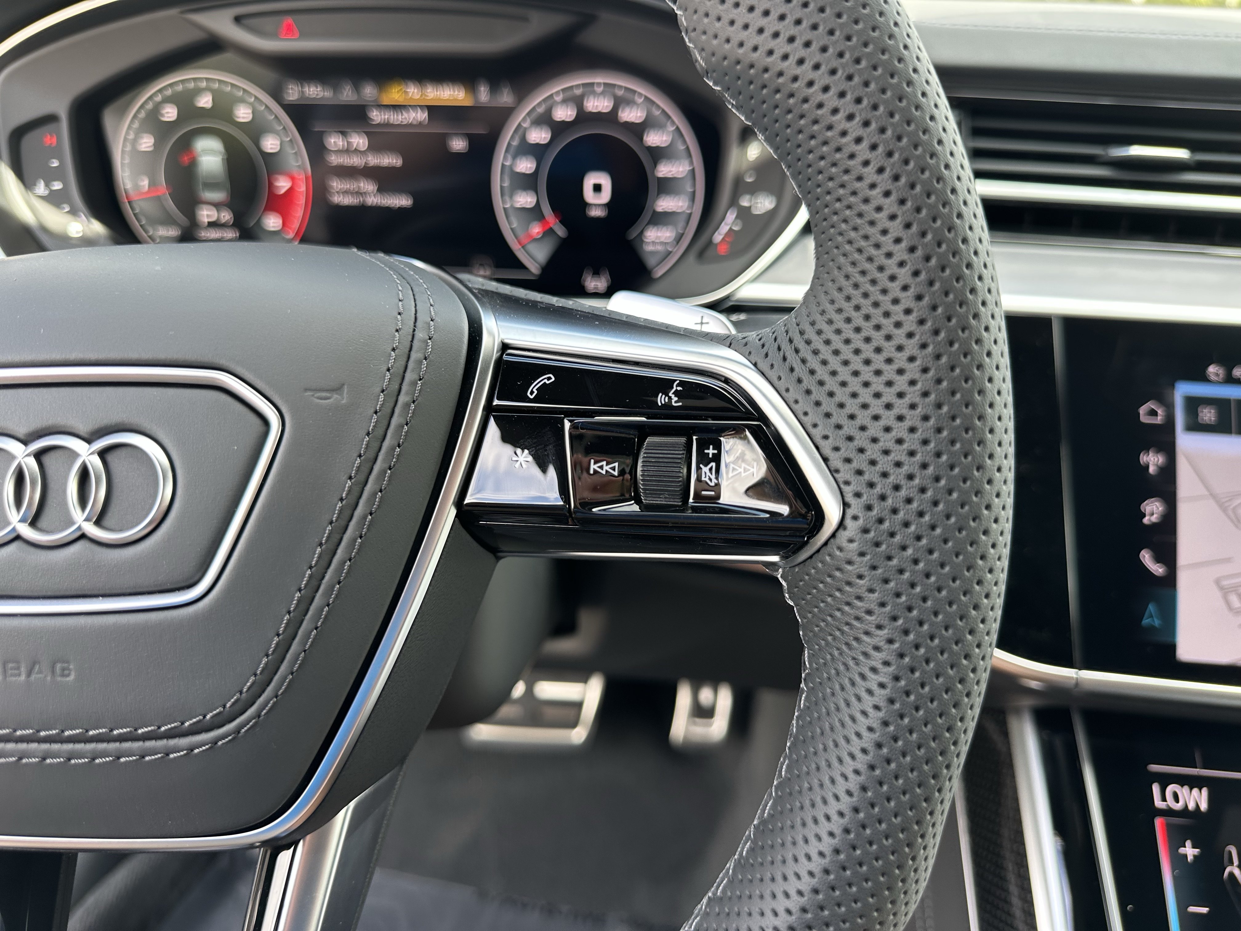 New 2027 Audi S8 AWD/4WD image 36