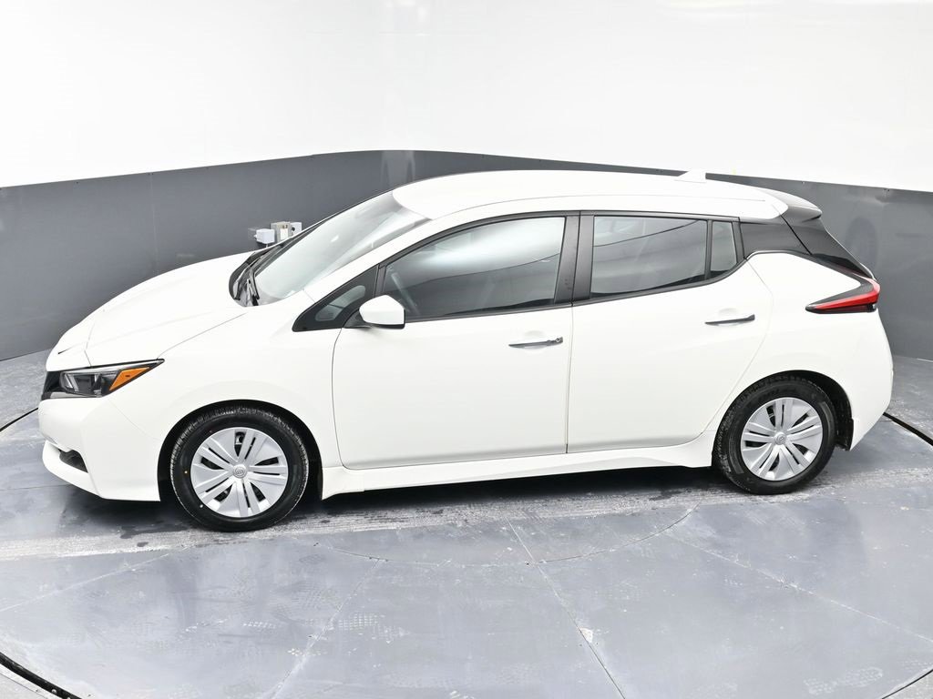 Used 2023 Nissan Leaf S image 44