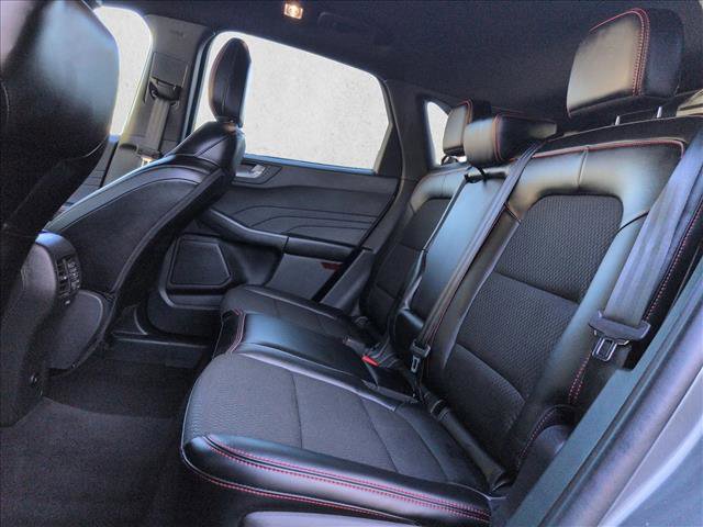 Used 2025 Ford Escape ST-Line image 17