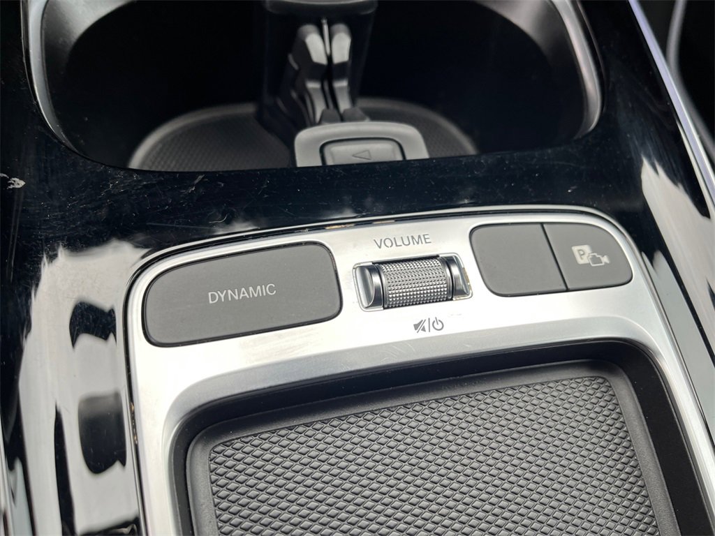 Certified 2025 Mercedes-Benz GLA 250 4MATIC image 25