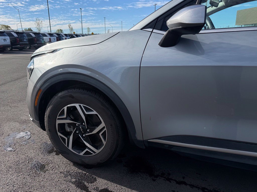 Used 2023 Kia Sportage LX FWD image 29